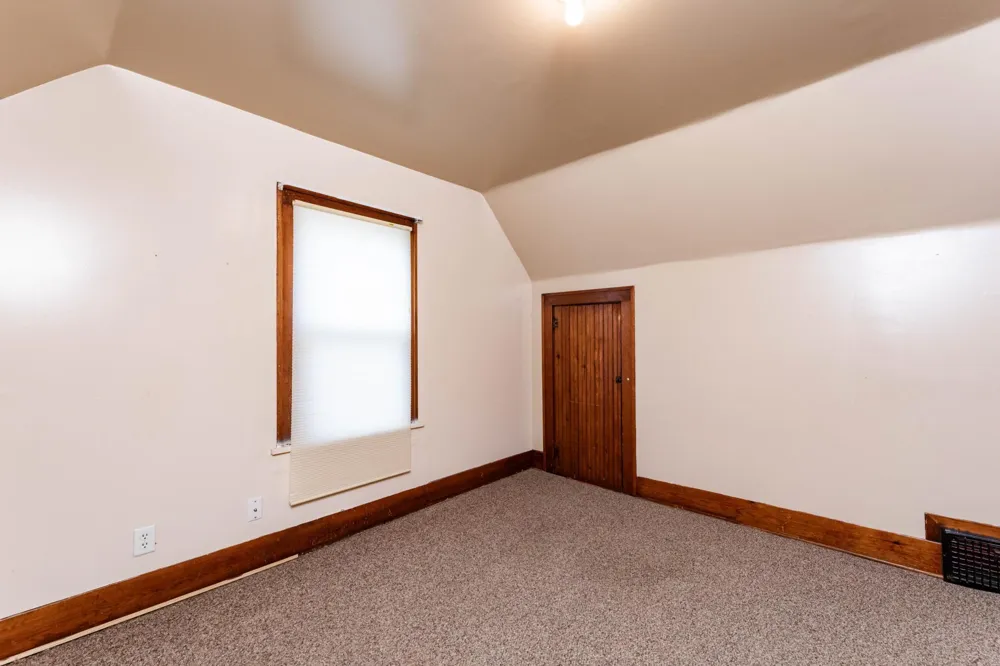608 Ash Street Lisbon, ND 58054