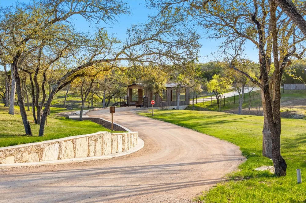 3516 Mount Sharp Road #2 Wimberley, TX 78676