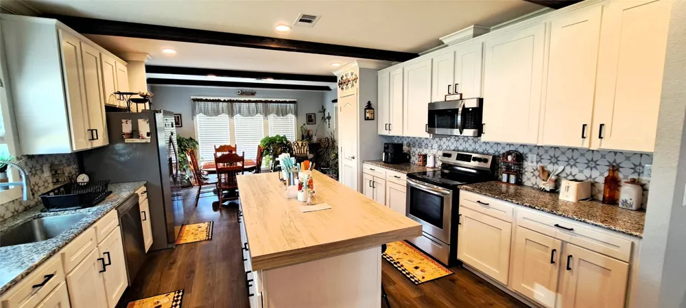 3432 County Road 206 Road Cameron, TX 76520