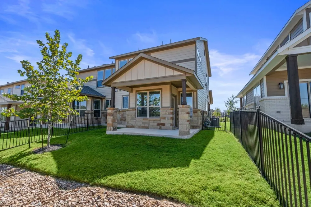 2208 Cornfield Drive Pflugerville, TX 78660
