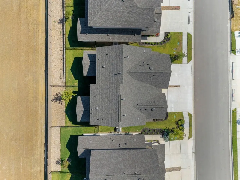 2208 Cornfield Drive Pflugerville, TX 78660