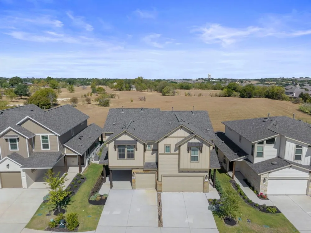 2208 Cornfield Drive Pflugerville, TX 78660