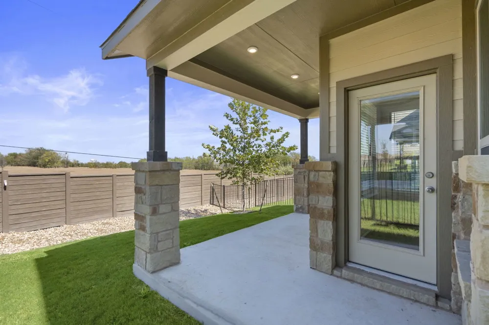 2208 Cornfield Drive Pflugerville, TX 78660