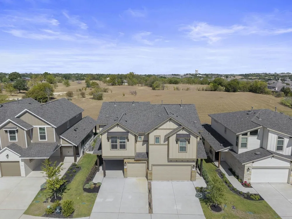 2208 Cornfield Drive Pflugerville, TX 78660