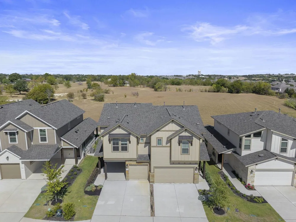 2208 Cornfield Drive Pflugerville, TX 78660