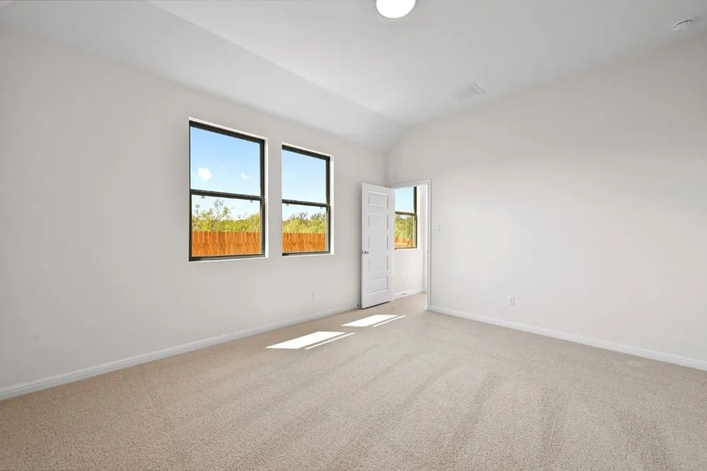 270 Bendecido Loop Elgin, TX 78621