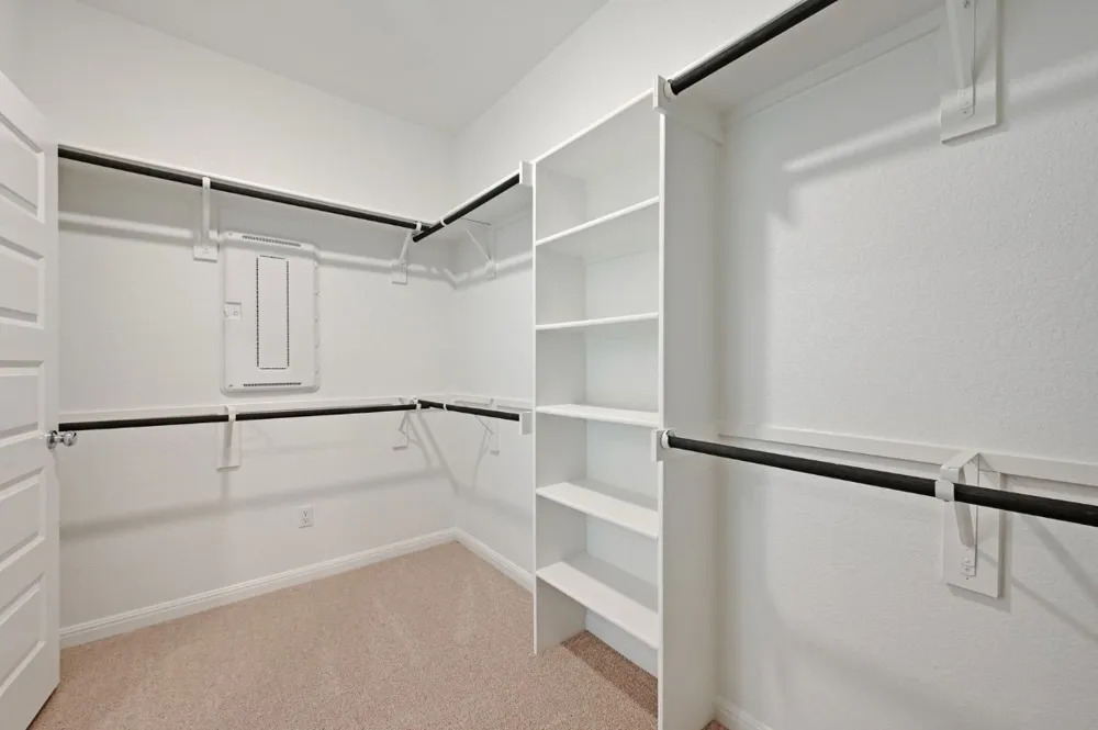 270 Bendecido Loop Elgin, TX 78621