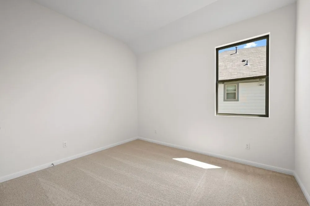 270 Bendecido Loop Elgin, TX 78621