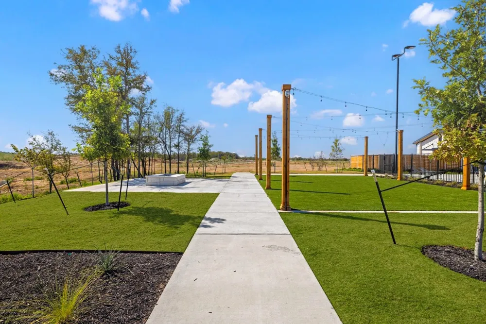 270 Bendecido Loop Elgin, TX 78621