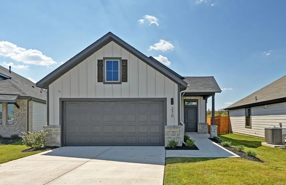 270 Bendecido Loop Elgin, TX 78621
