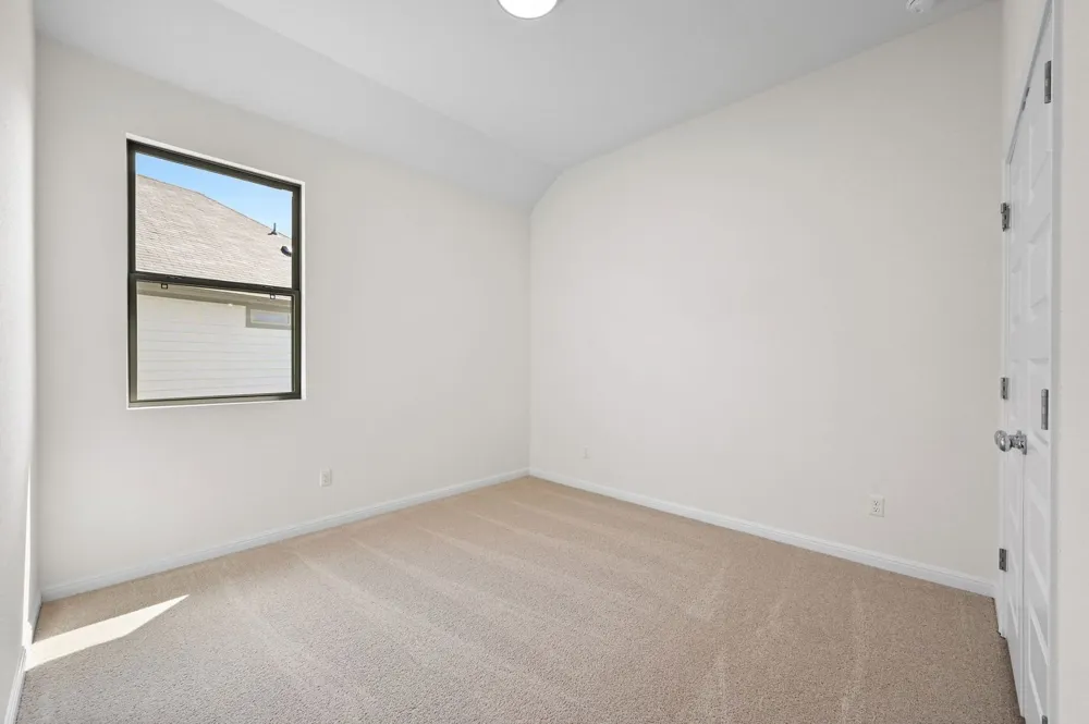 270 Bendecido Loop Elgin, TX 78621