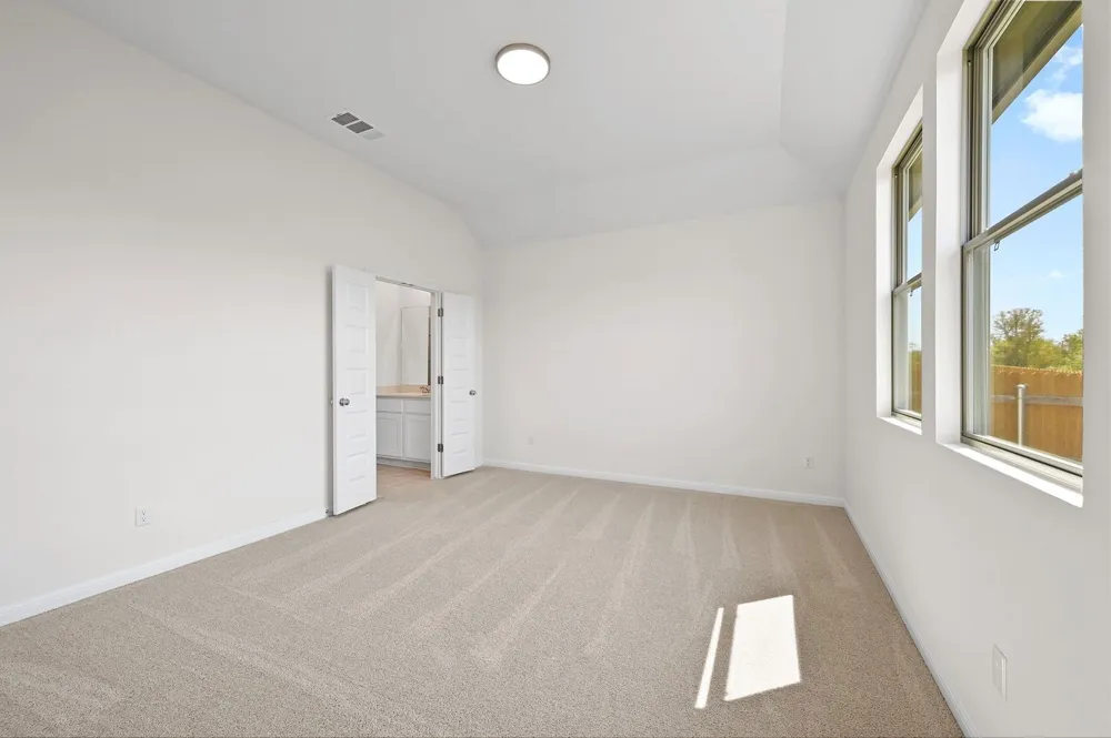 270 Bendecido Loop Elgin, TX 78621