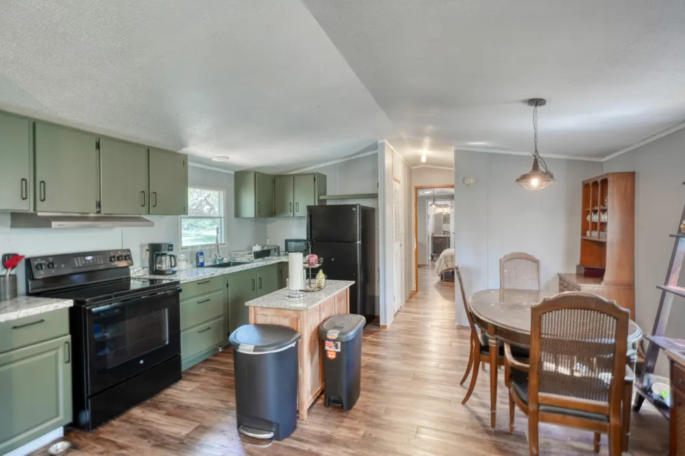 545 County Road 258 Bertram, TX 78605