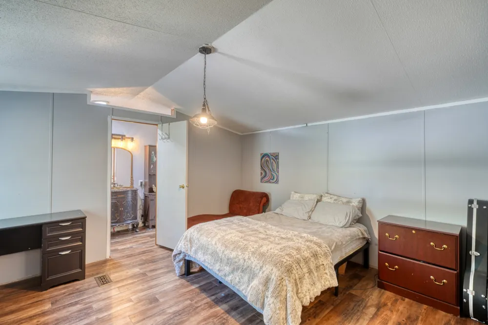 545 County Road 258 Bertram, TX 78605