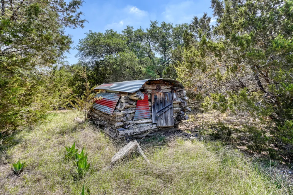 545 County Road 258 Bertram, TX 78605