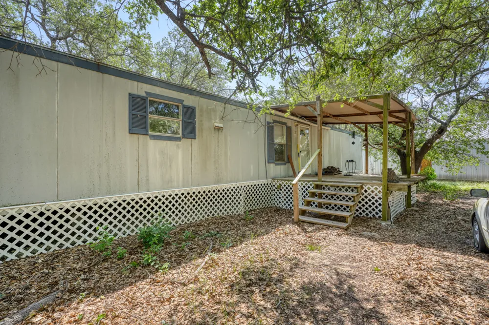 545 County Road 258 Bertram, TX 78605