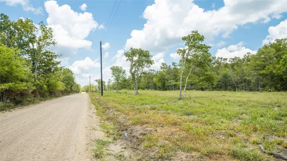418 County Road 405 Buckholts, TX 76518