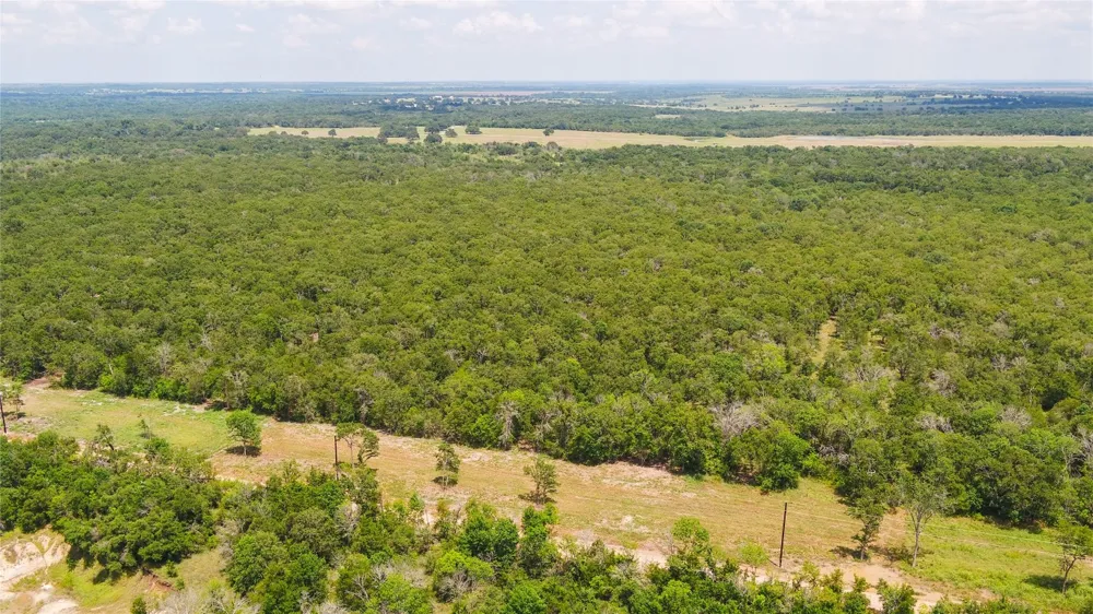 418 County Road 405 Buckholts, TX 76518