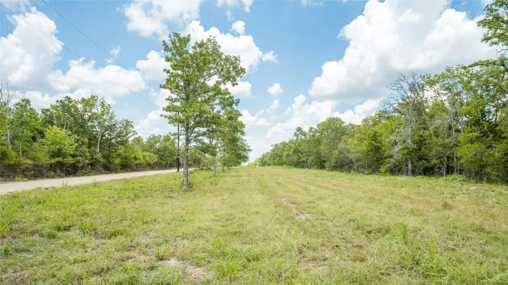 418 County Road 405 Buckholts, TX 76518