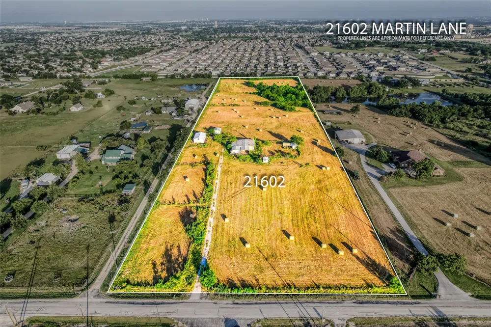 21602 Martin Lane Pflugerville, TX 78660