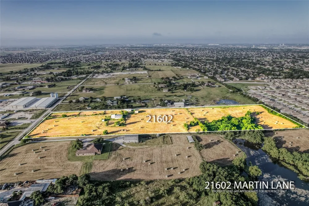 21602 Martin Lane Pflugerville, TX 78660