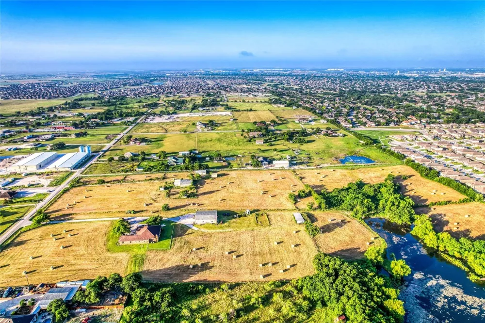 21602 Martin Lane Pflugerville, TX 78660