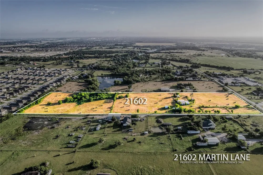 21602 Martin Lane Pflugerville, TX 78660
