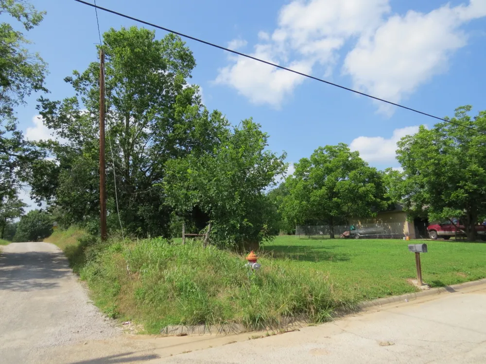 307 Peach Rockdale, TX 76567