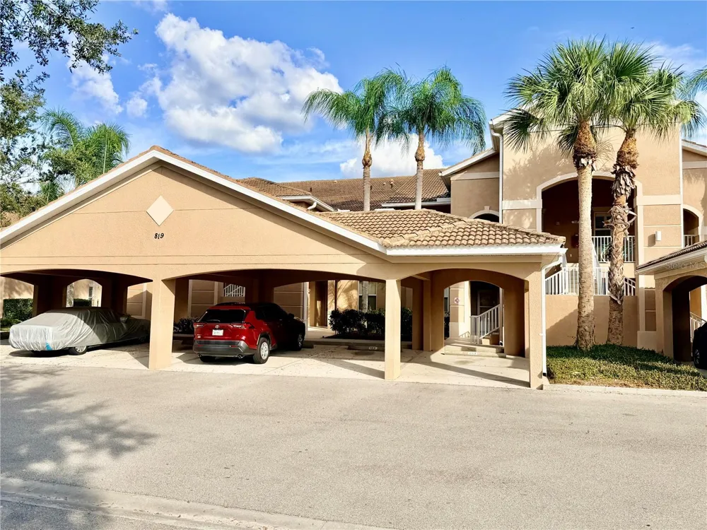 819 FAIRWAYCOVE LANE #102 Bradenton, FL 34212