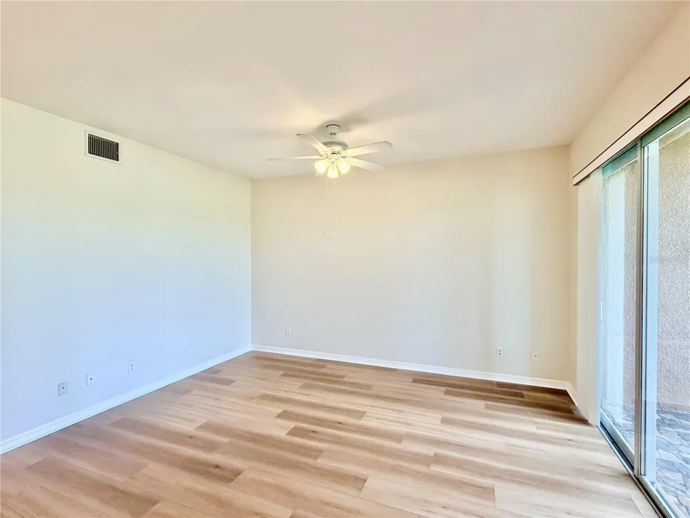 819 FAIRWAYCOVE LANE #102 Bradenton, FL 34212
