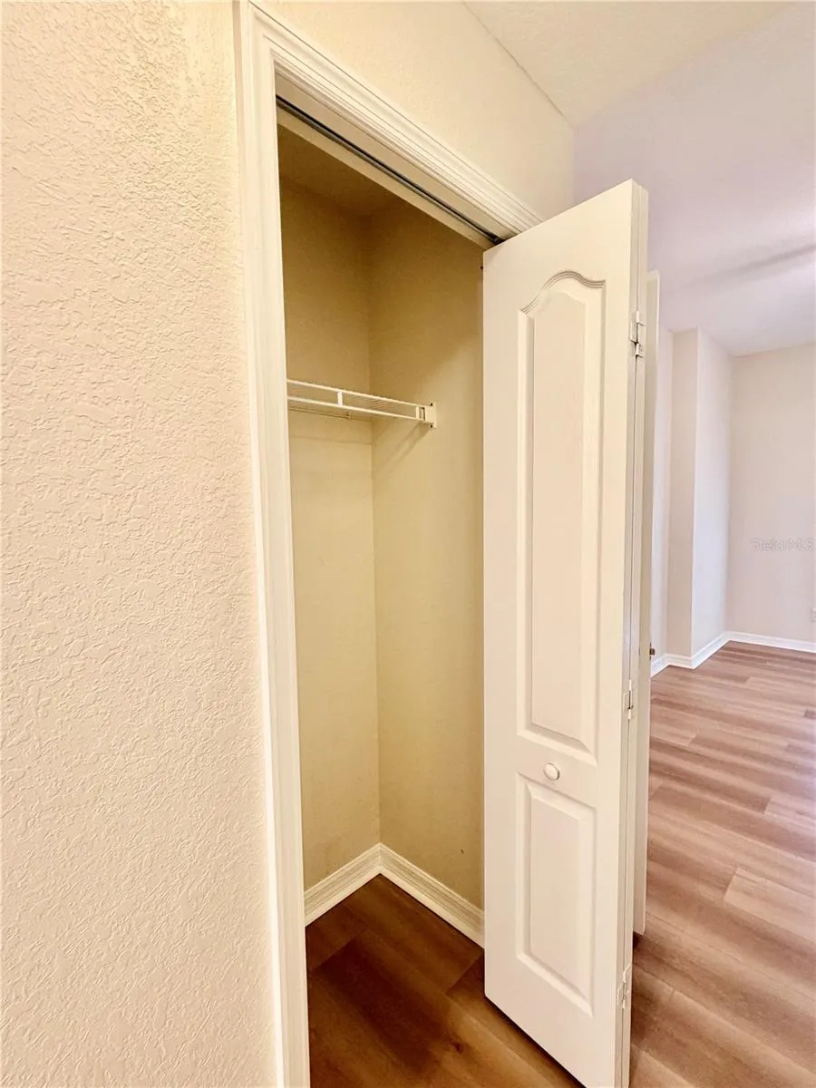 819 FAIRWAYCOVE LANE #102 Bradenton, FL 34212