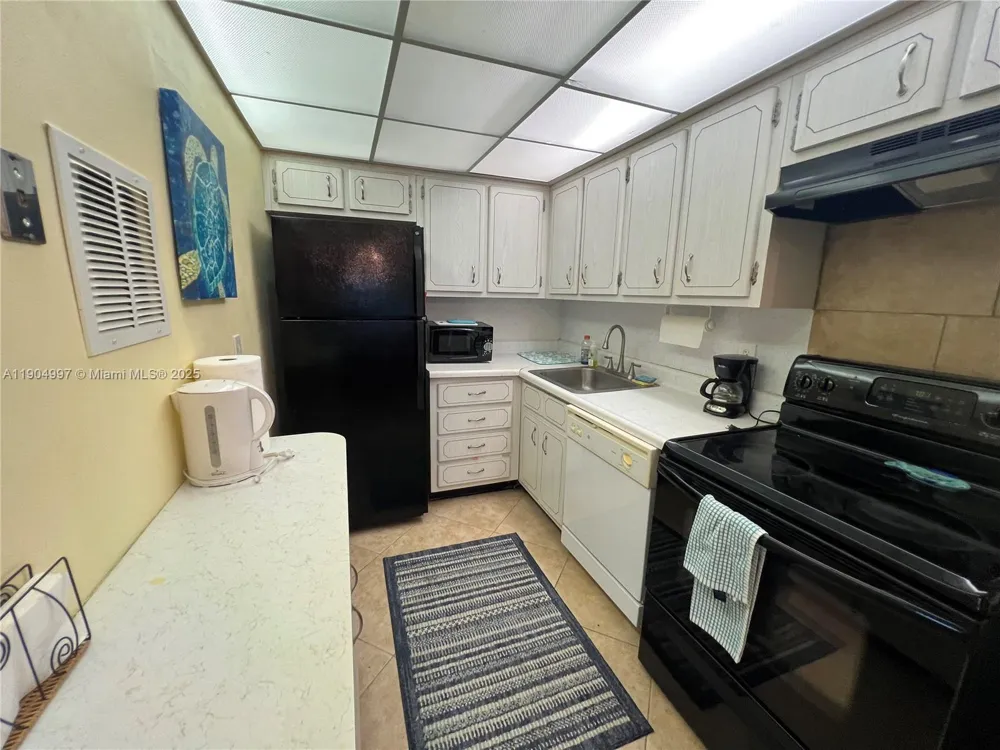 108 Bravado Ln #8 Palm Beach Shores, FL 33404