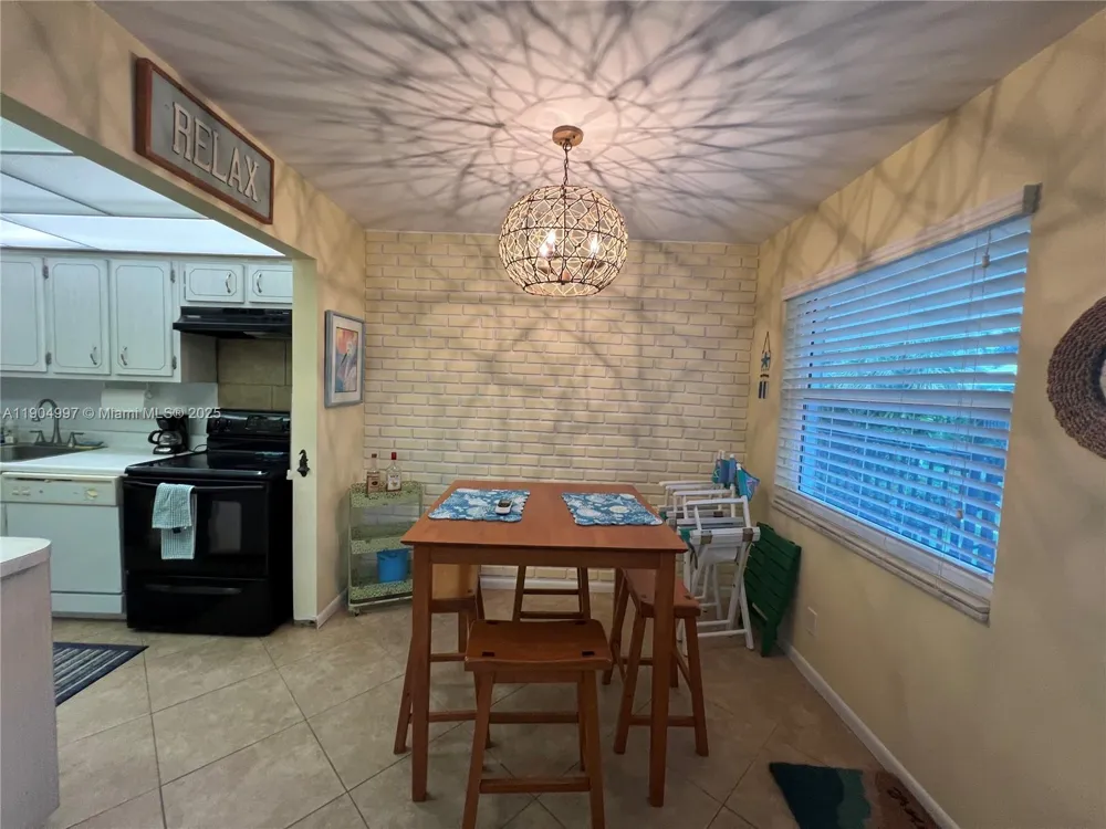 108 Bravado Ln #8 Palm Beach Shores, FL 33404