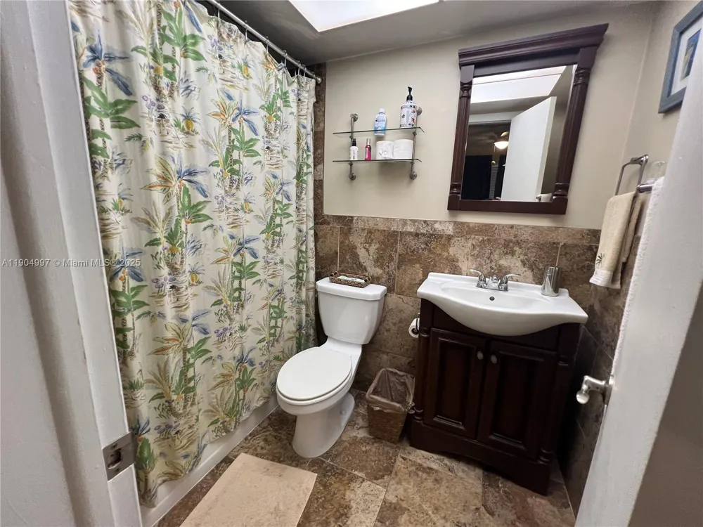 108 Bravado Ln #8 Palm Beach Shores, FL 33404