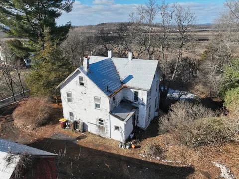 256 Round Hill Road