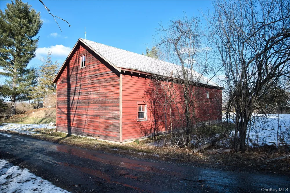 256 Round Hill Road Florida, NY 10921