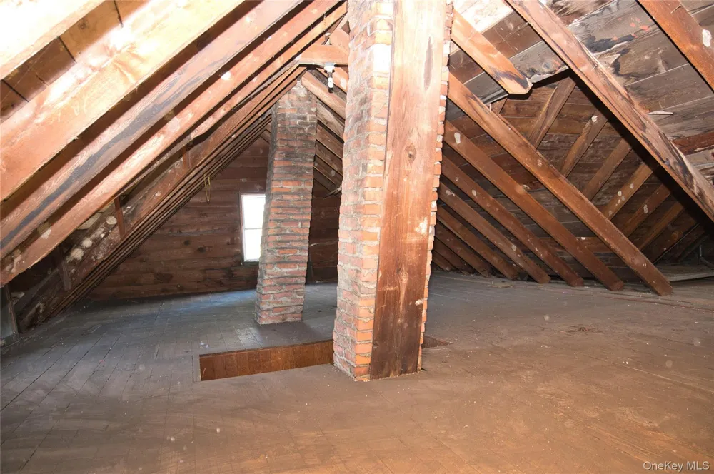 256 Round Hill Road Florida, NY 10921