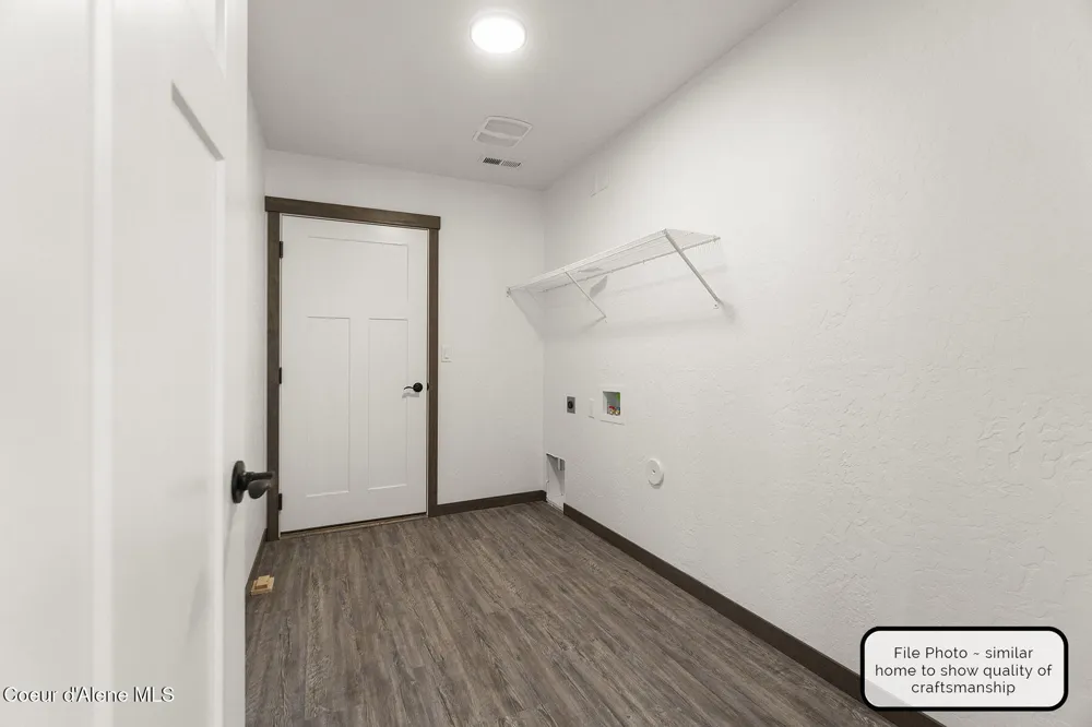 898 E Valley Street S Oldtown, ID 83822