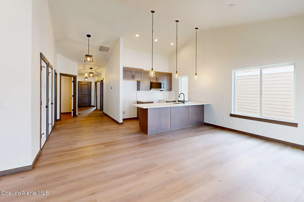 898 E Valley Street S Oldtown, ID 83822