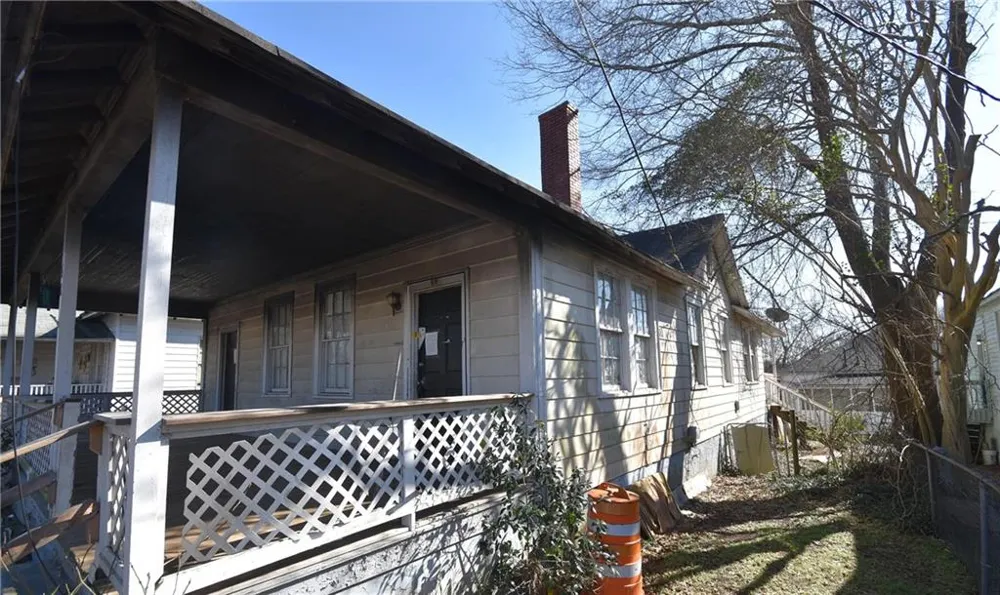 68 Poplar Street Porterdale, GA 30014