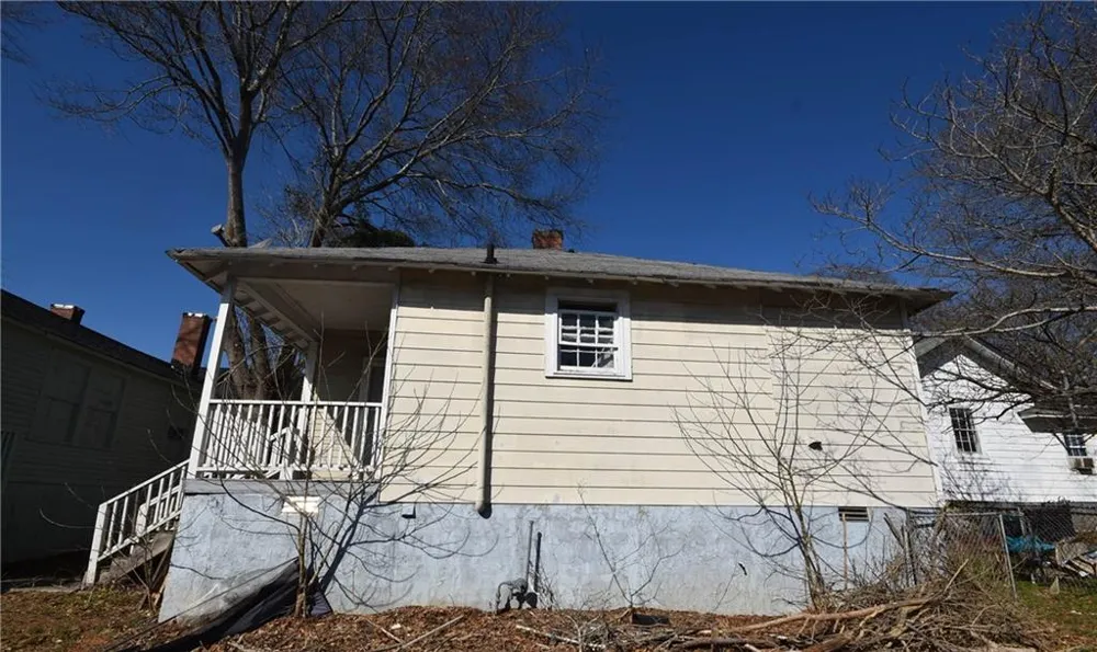 68 Poplar Street Porterdale, GA 30014