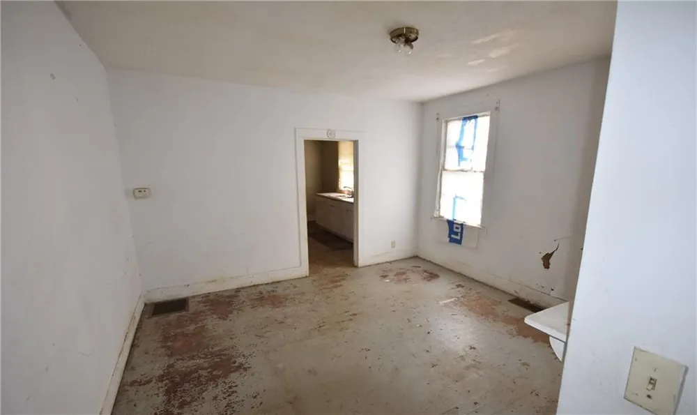 68 Poplar Street Porterdale, GA 30014
