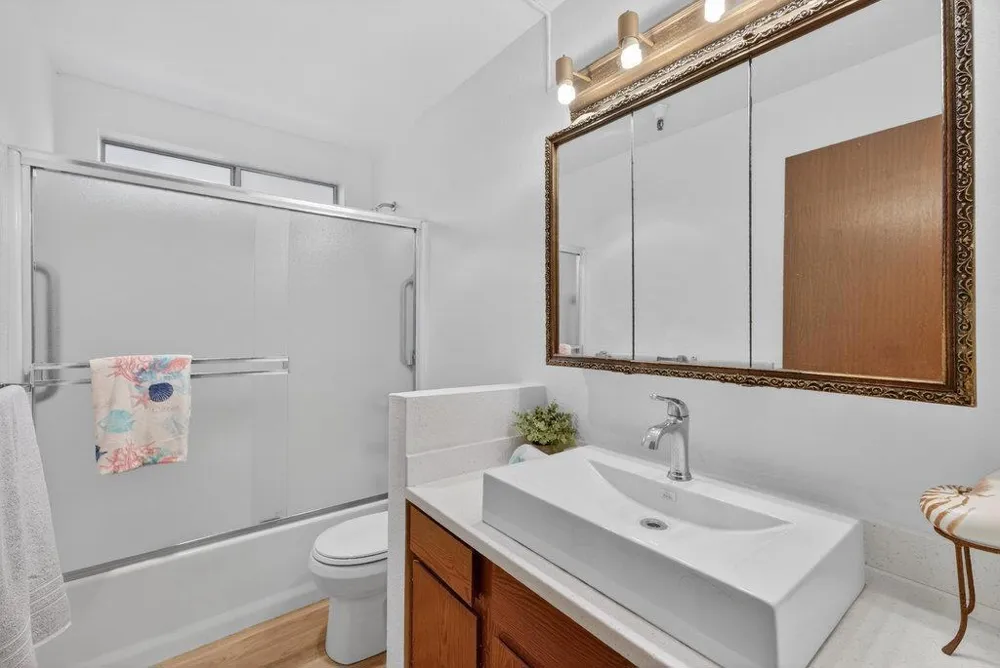 121 Vista Prieta Santa Cruz, CA 95062