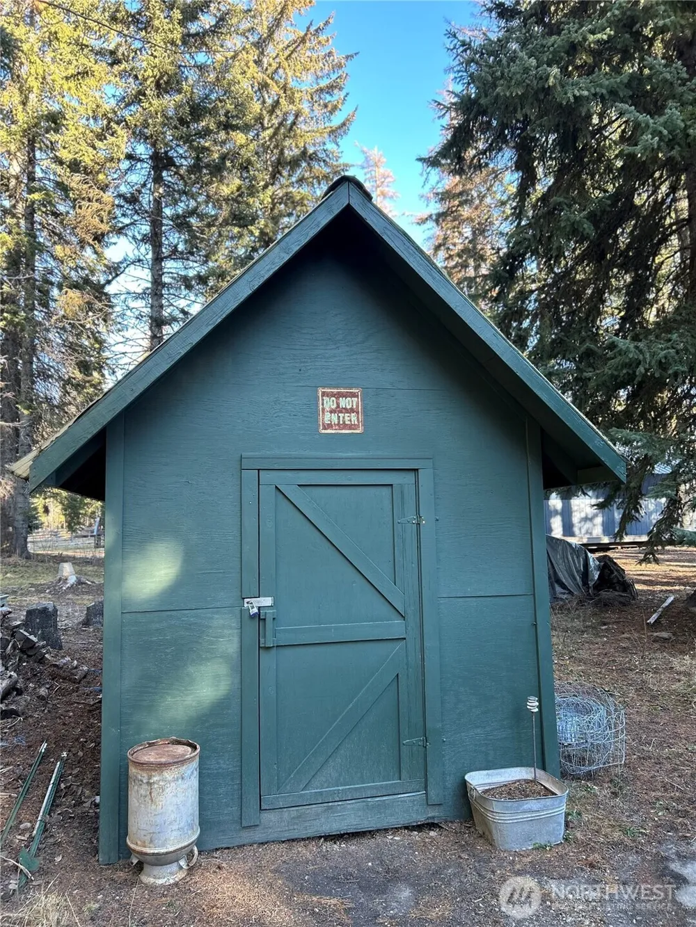 5 Moore Riverside, WA 98840