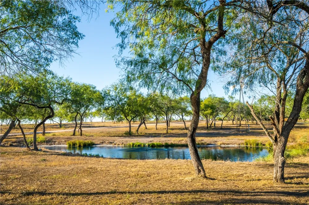 5133 County Road 95 Robstown, TX 78380