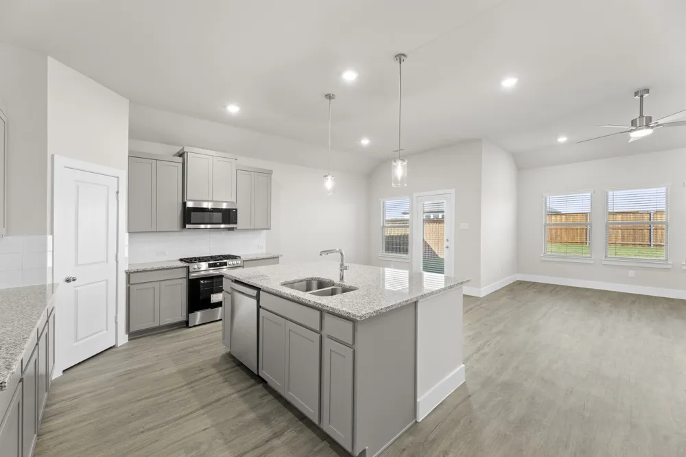 2372 Bell Way Forney, TX 75126