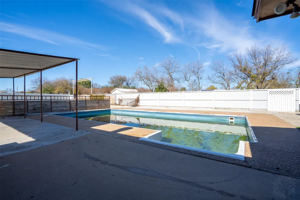 601 Henry St Street Dublin, TX 76446
