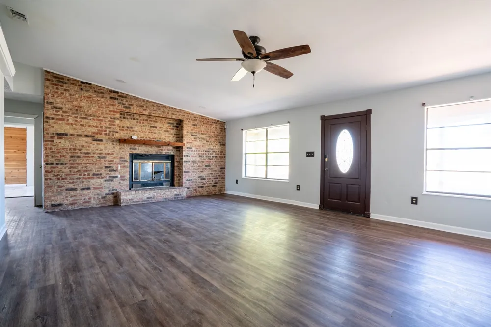 601 Henry St Street Dublin, TX 76446