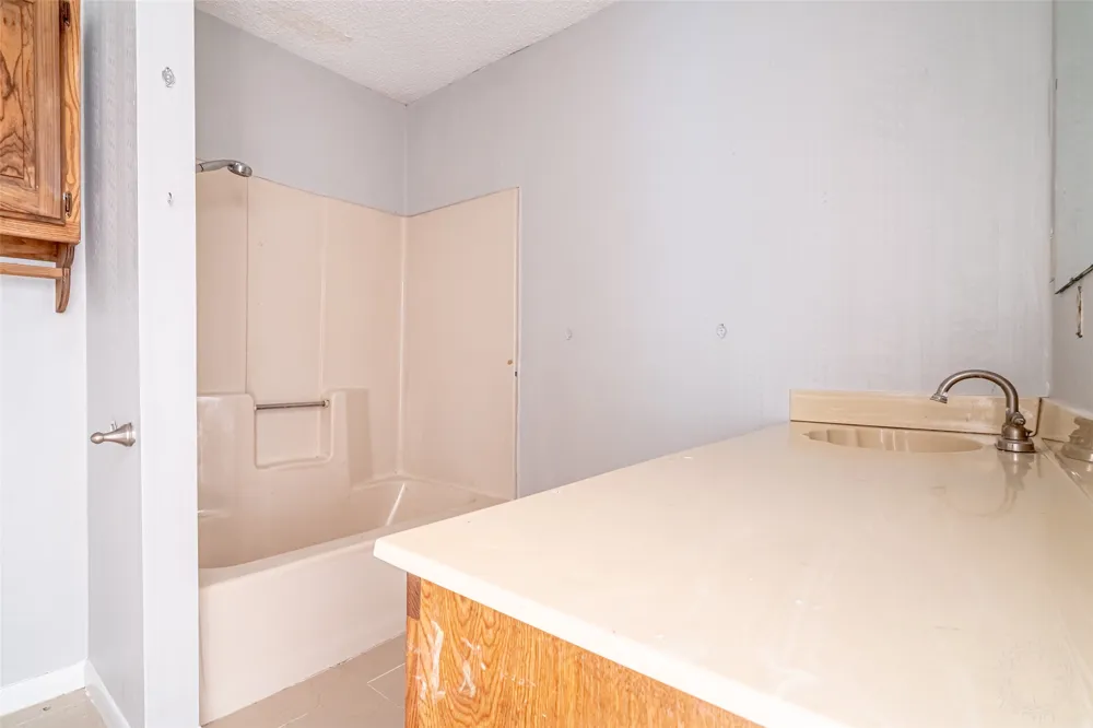 601 Henry St Street Dublin, TX 76446