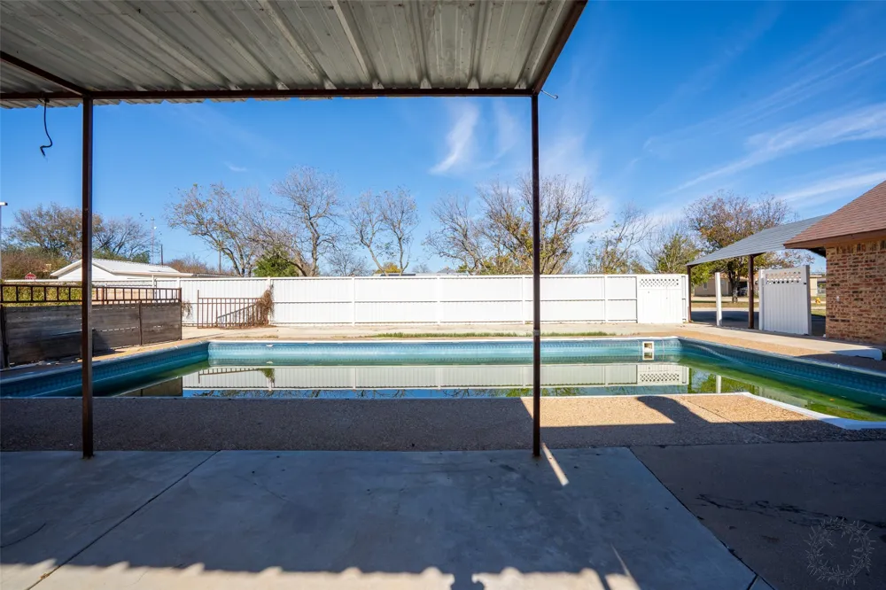 601 Henry St Street Dublin, TX 76446